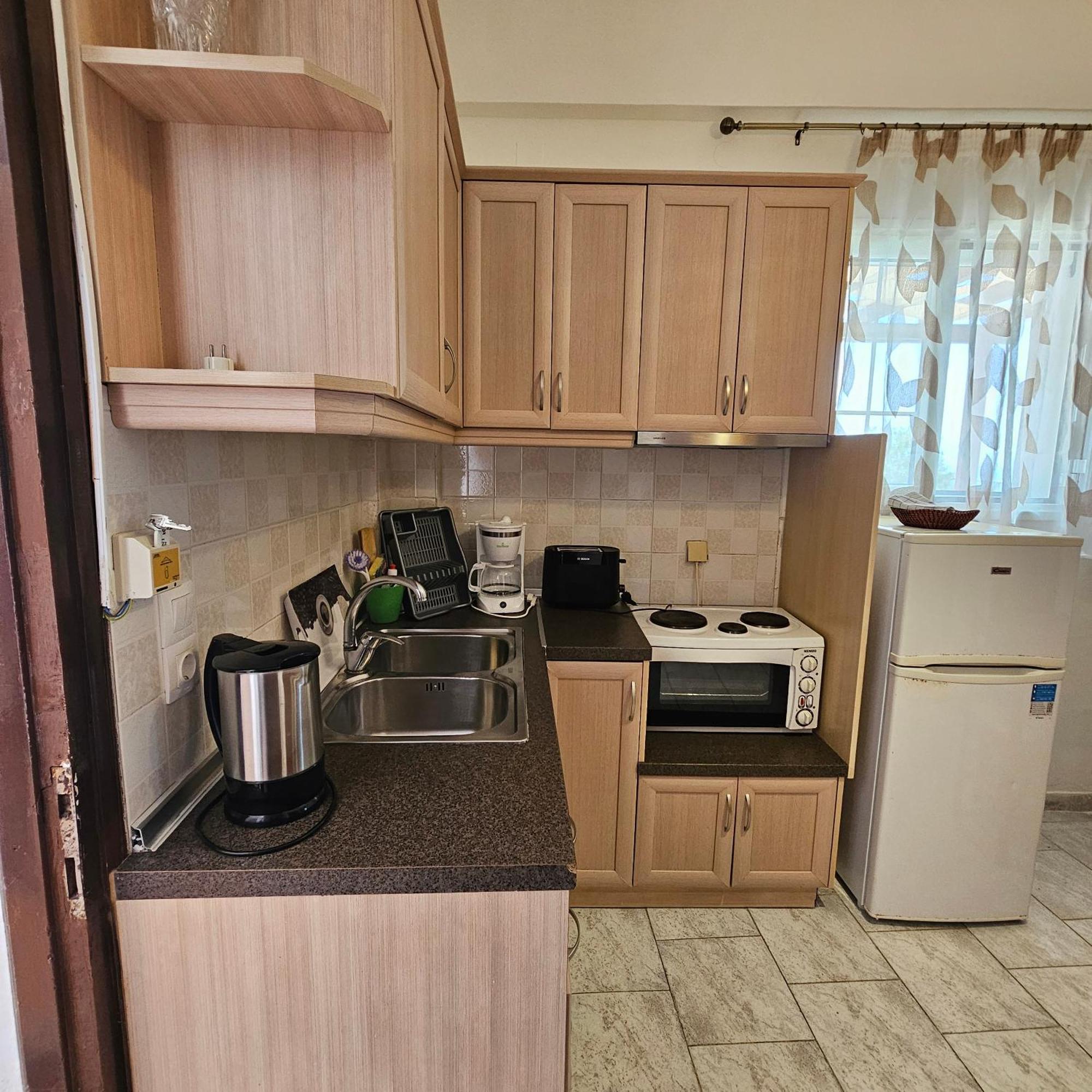 Fotini'S Apartments - Pelekas Beach 外观 照片